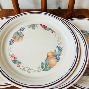 Set of 4 Corning Corelle Abundance Fruit Design 8.5" Luncheon Salad Plate